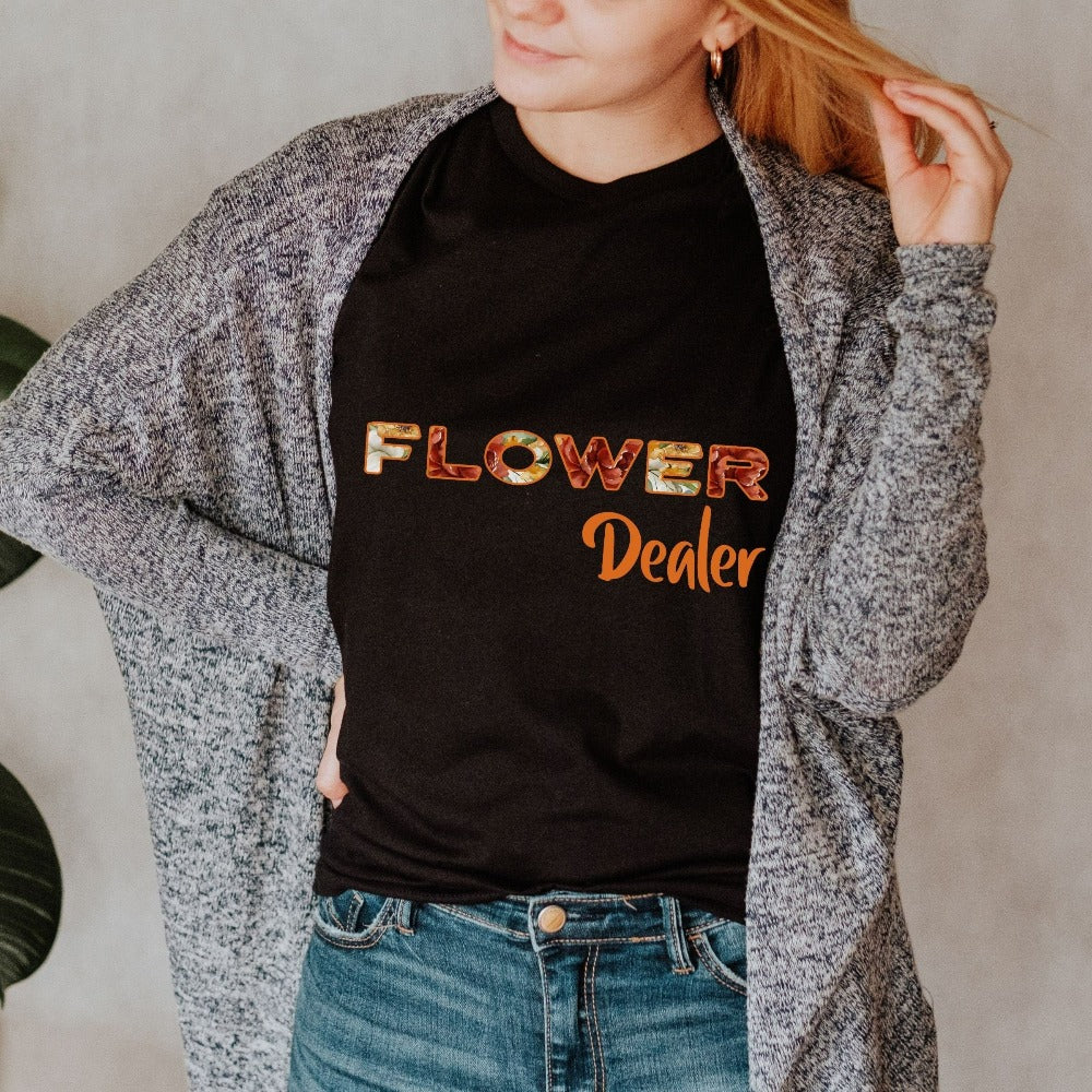 Funny florist birthday gift idea. This cute floral casual shirt is a great thoughtful gift for a friend, plant lover, home gardener, garden center store owner and flower plant mama.