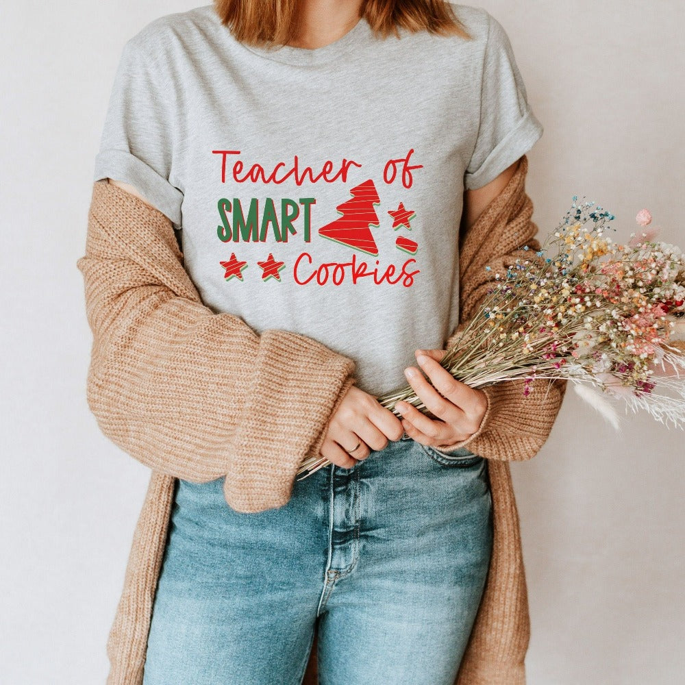 Funny Teacher T-Shirt: 'I Teach The Smartest Cookies' - Women's Christmas Graphic Tee, Retro Short Sleeve