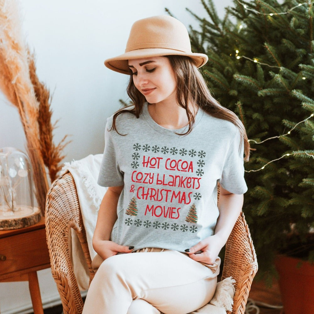 Christmas Shirts, Funny Christmas Tree T-Shirts for Women, Family Xmas Vacation Tshirt, Christmas Picture Matching Holiday Tee