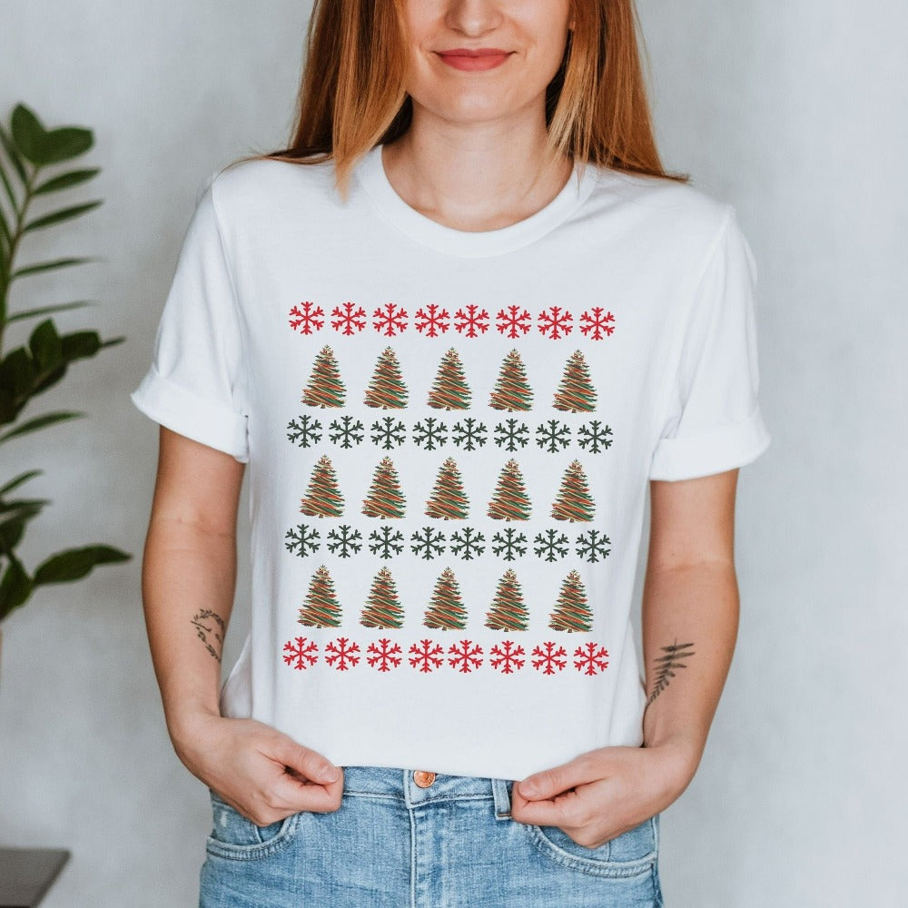 Christmas Shirts, Funny Christmas Tree T-Shirts for Women, Family Xmas Vacation Tshirt, Christmas Picture Matching Holiday Top