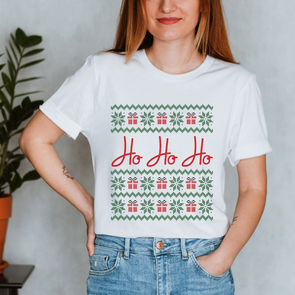 Christmas Tshirt, Cute Santa Shirt, Family Christmas Photo Shirt, Matching Christmas Party T-Shirt, Women's Holiday Tees, Retro Christmas Shirt for Mom Aunt Daughter