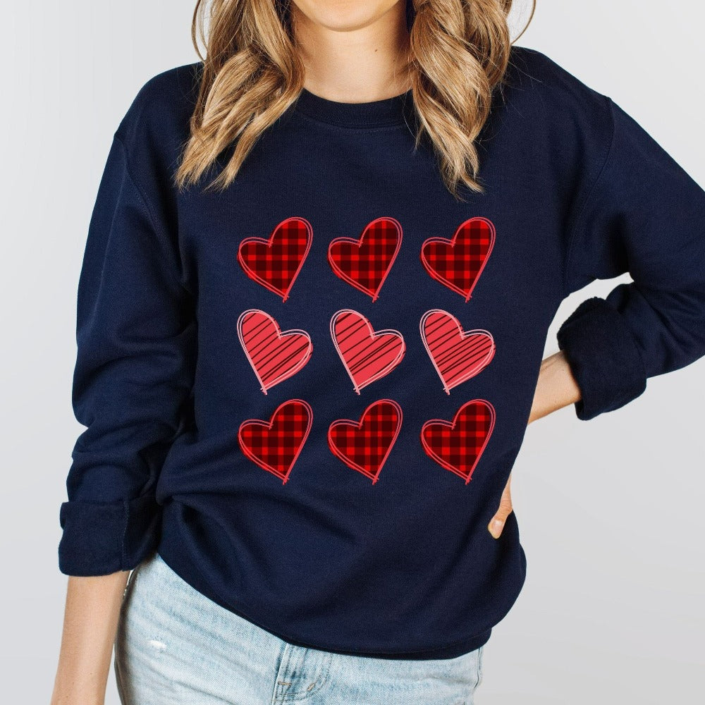 Crewneck Sweatshirt for Valentines Day, Womens Valentine's Day Gift, Heart Love Shirt for Family Friends, Valentines Vacation Outfit 