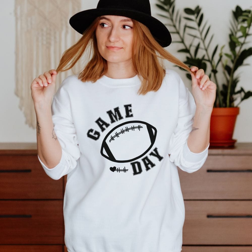 We all love sports like football, basketball, baseball and volleyball. This game day sweatshirt will be great for sport lover like mom, dad, teenager son and daughter. A sporty sweatshirt while having a great time watching playoffs or championship game.