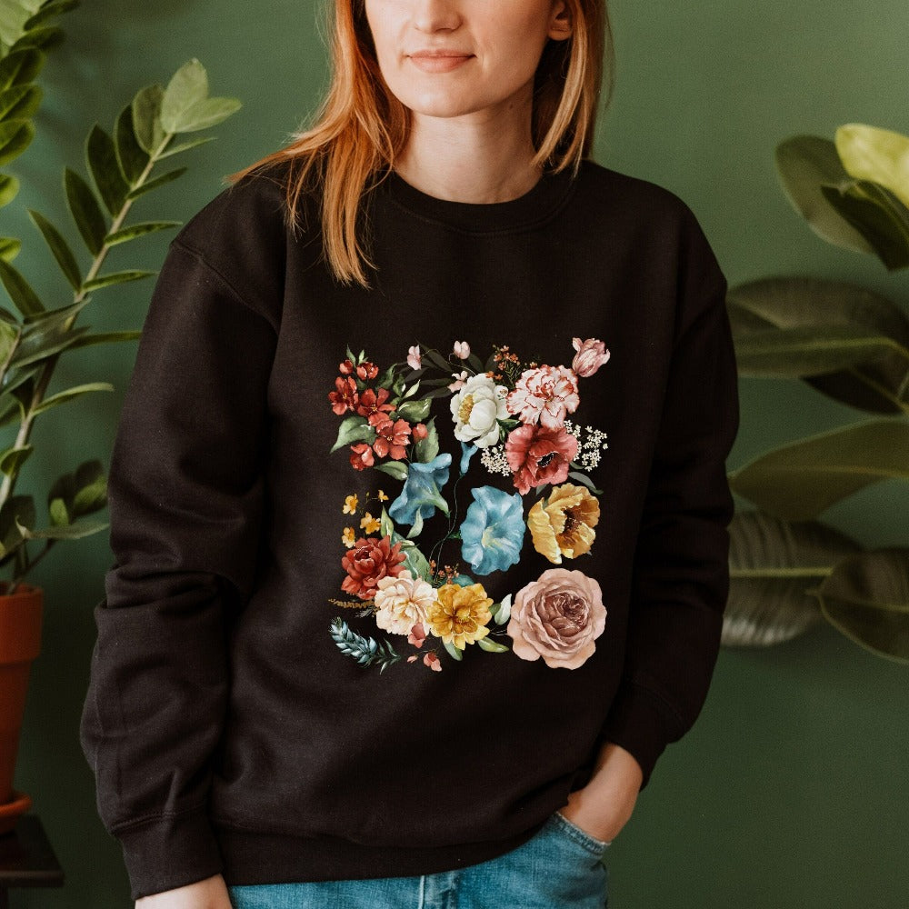Wildflower floral graphic sweatshirt. This botanical wild flower pullover is great for Mother's Day, birthday, Christmas holidays, gift for best friend, daughter, mom or loved one especially anyone that loves nature, flowers and adorable watercolor shirts. Vintage boho look, soft comfy feel and a flattering fashionable fit makes this a great outfit and gift idea.