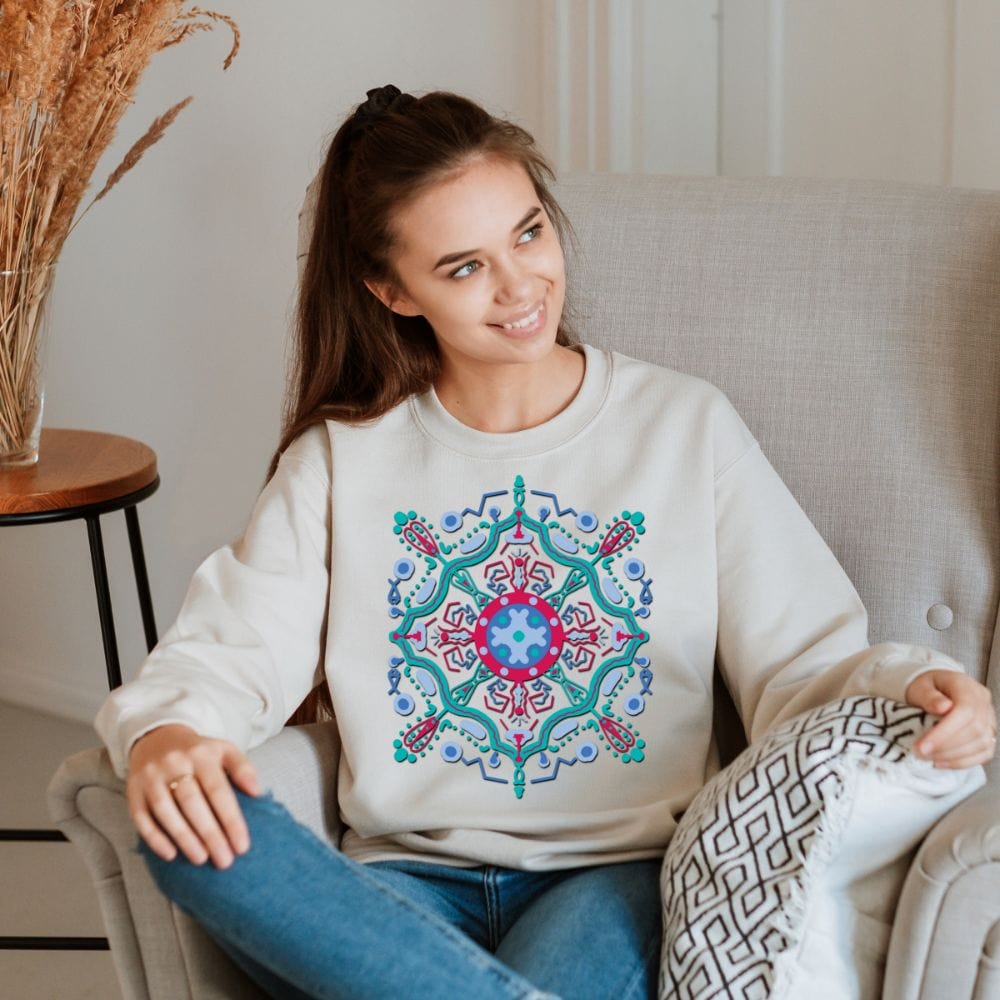 This empowered mandala sweatshirt is a perfect gift idea for every woman. The abstract and symmetry pattern gives this sweatshirt a great aesthetic and spiritual look. This oversized sweatshirt is perfect for girlfriend, fiancée, wife, mom, daughter and sister.