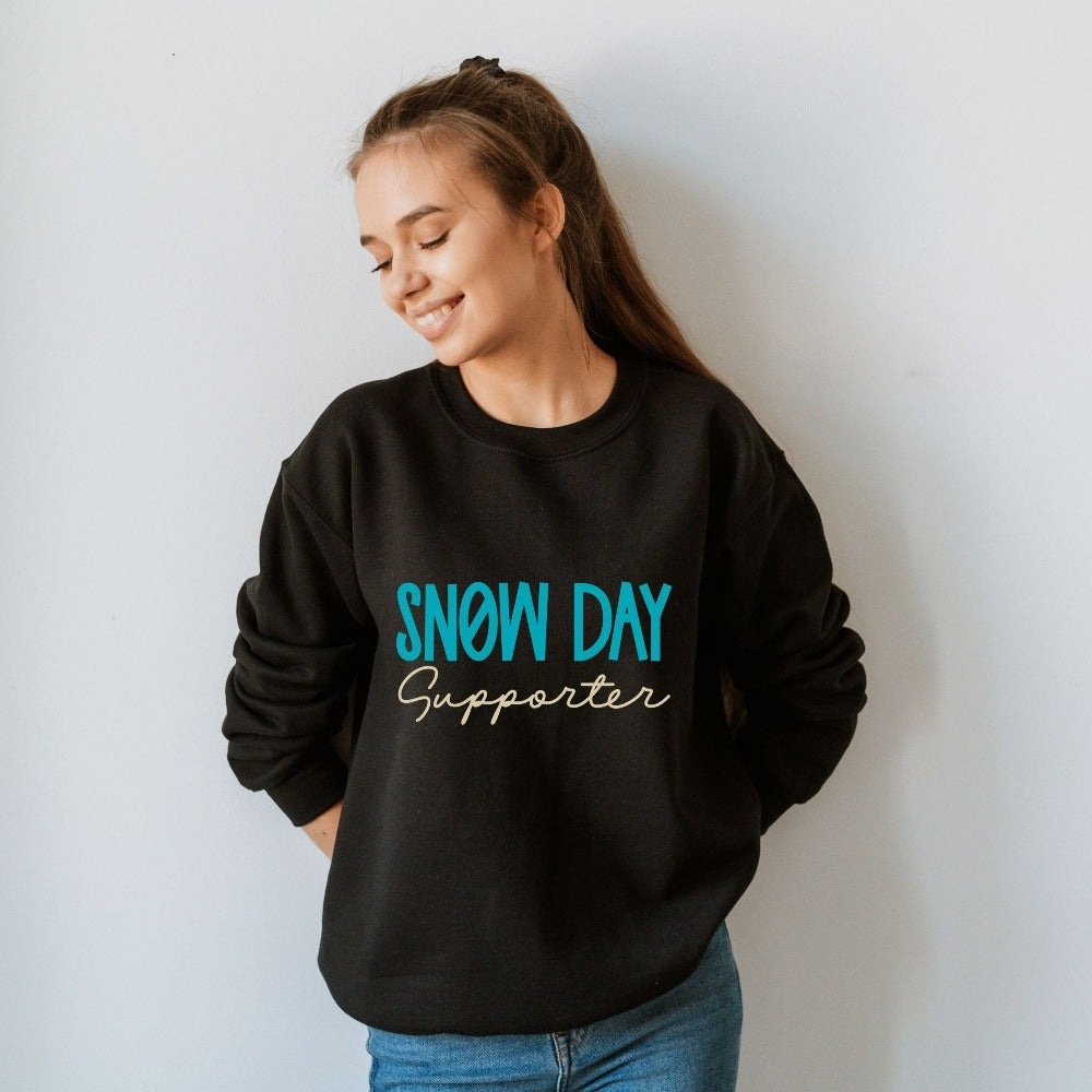 Merry Christmas Sweater, Snow Day Lover Gift, Matching Christmas Party Shirts, Christmas Sweatshirt for Women, Christmas Present Top, Snowday Sweater