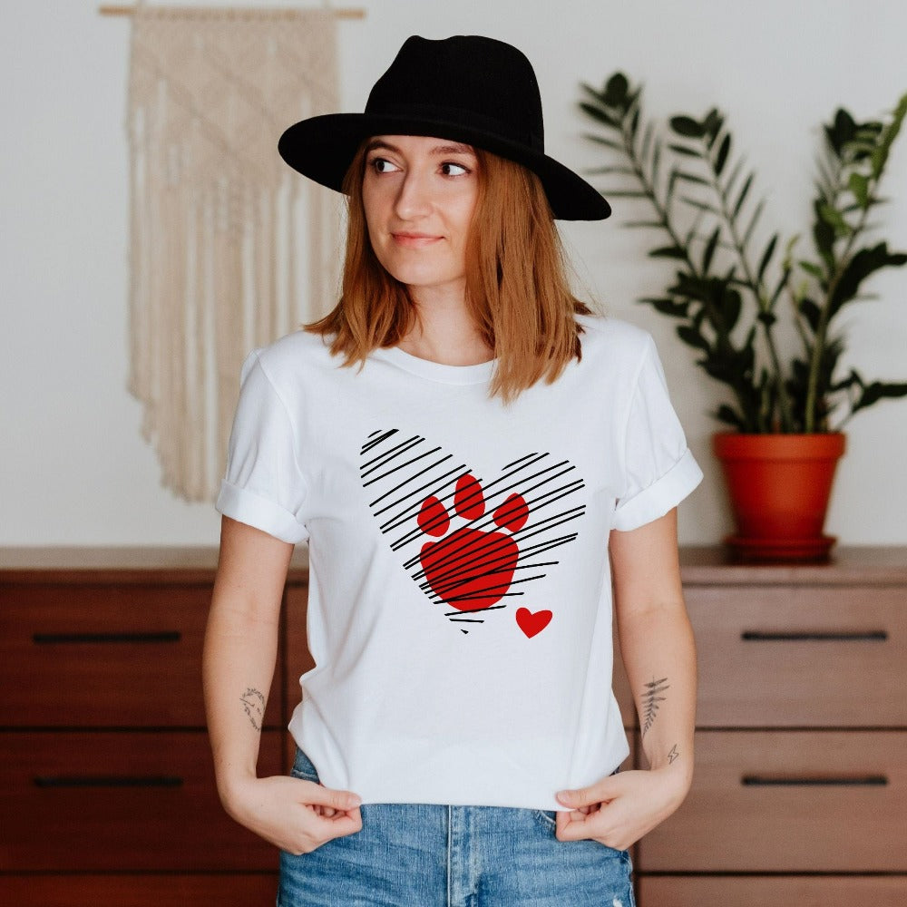 Paw Love Shirt for Valentine's Day, Pet Heart Tee, Dog Mom Valentine TShirt, Animal Lover Gifts, Cat Owner Lover Valentine Tee