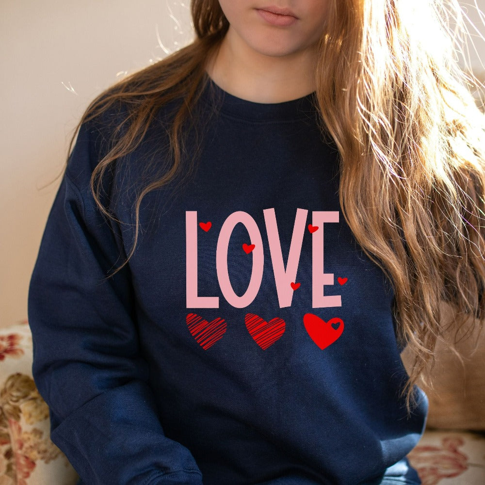 Retro Love Valentine Sweatshirt, Heart Shirt for Couples, Valentines Day Shirts for Woman, Lovely Newlyweds Gifts, Husband Wife Top 
