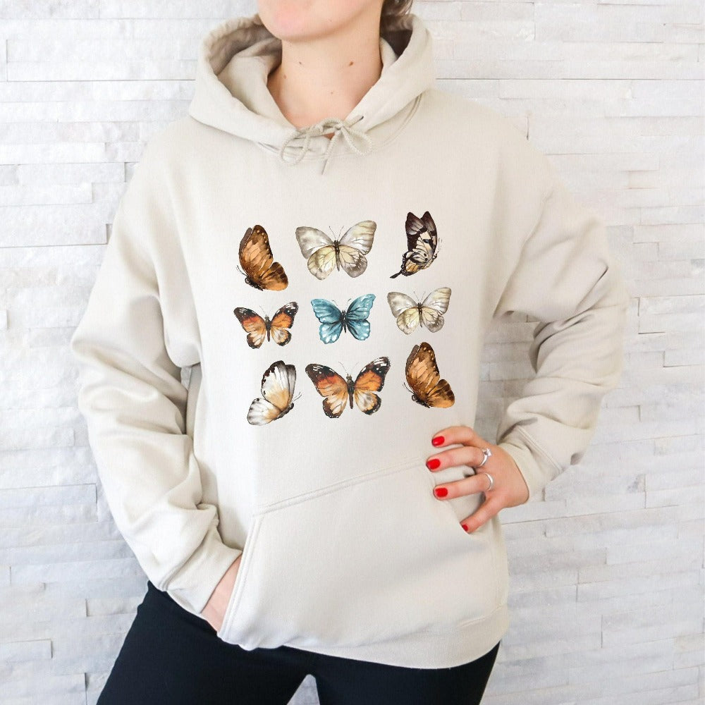 This watercolor butterfly graphic sweatshirt reminds us of beautiful wild fields filled with flowers. Makes a great gift idea for zoologist, biology teacher, nature lover, outdoorsy hiker, gardener or anyone that loves a cottage core, vintage boho, casual look. Perfect papillon present for daughter, mom, friend, sister for birthday, Christmas holiday, Thanksgiving or Mother's Day. 