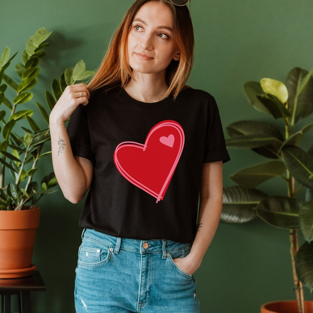 Valentine's Day Shirts for Women, Heart Love Tees, Red Heart Couple T-Shirts, Valentines Gift for Her Him Girlfriend Boyfriend 