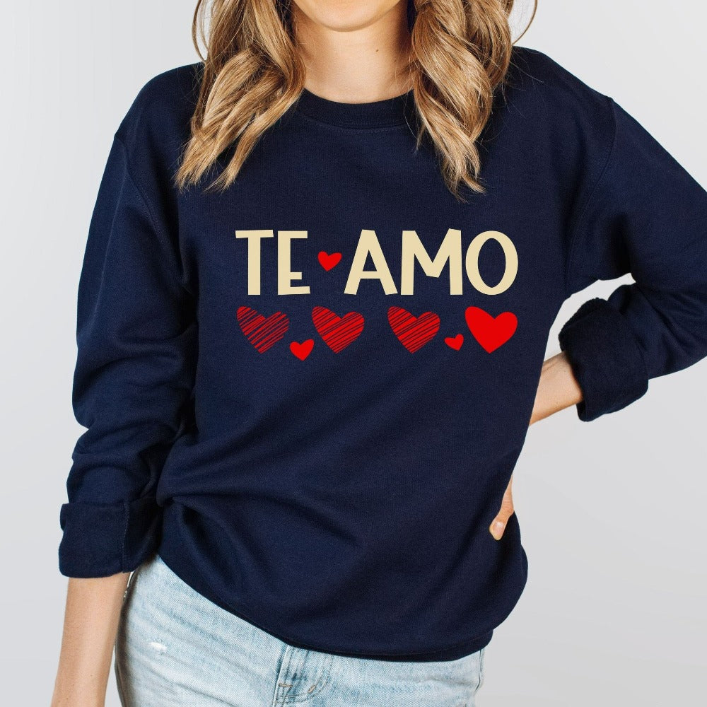 Valentines Crewneck Sweatshirt, Couples Shirt, Spanish I Love You Sweatshirt, Matching Anniversary Outfit, Bachelorette Shirts, XOXO